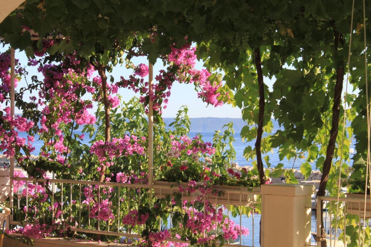 Apartments By The Sea Podgora, Makarska - 6596 Exterior photo